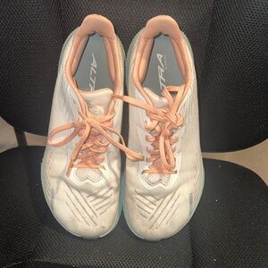 Altra White and Peach Running Shoes